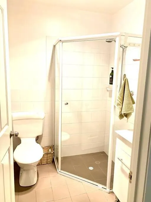 Shore To Please 1 Bdrm Loft Apt Beach Wifi Henley Beach South 0*,